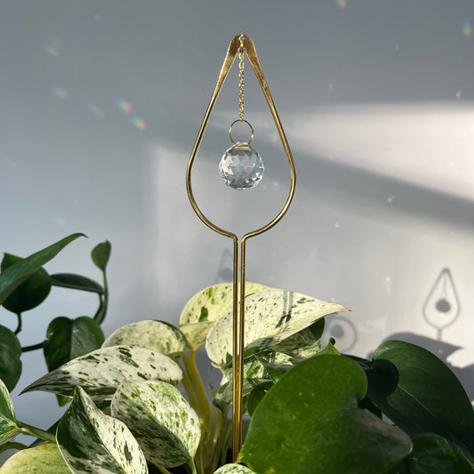 🌿 Plant Stake Suncatcher: Bring Rainbows to Your Plants